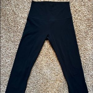 Lululemon Align Cropped Black leggings 21”
